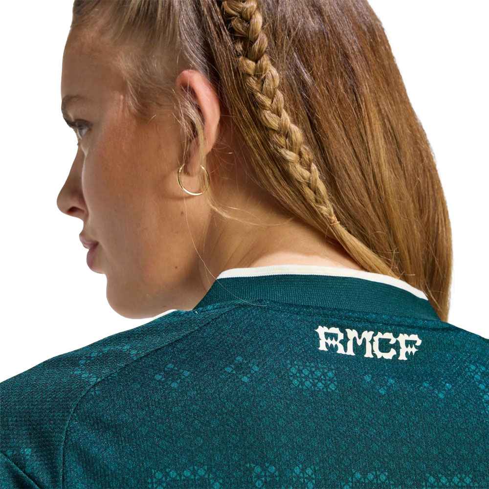 Cropped Real Madrid Away Women Uniform 2026/27 - angle 5